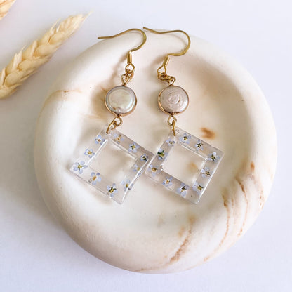 Cercei cu perle de cultură și flori de Nu-mă-uita