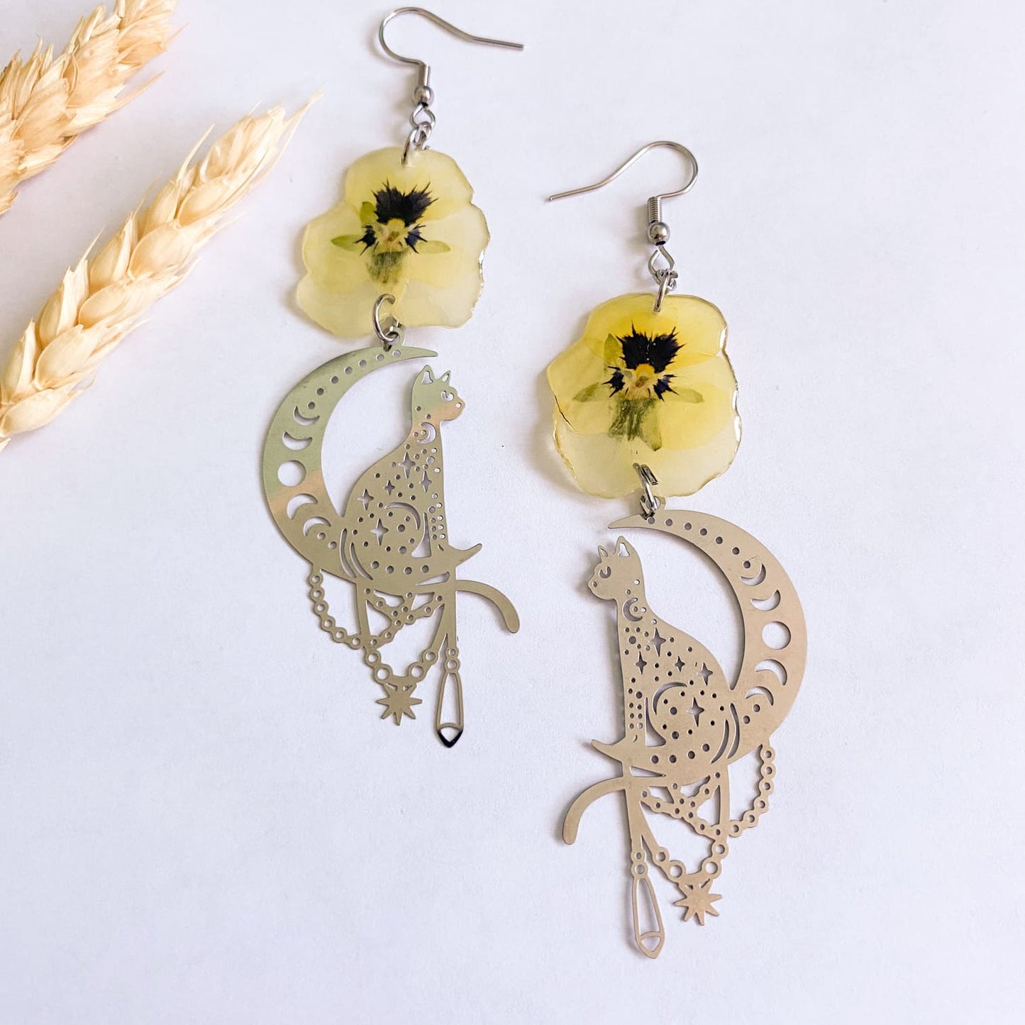 Cercei cu panseluțe și accesorii argintii în formă de pisici