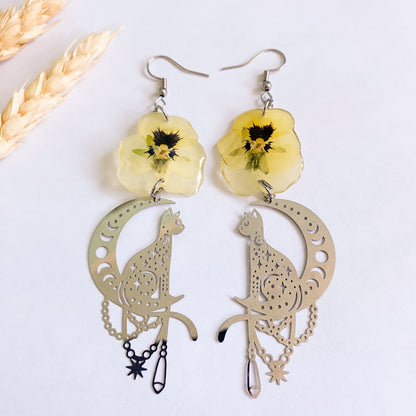 Cercei cu panseluțe și accesorii argintii în formă de pisici