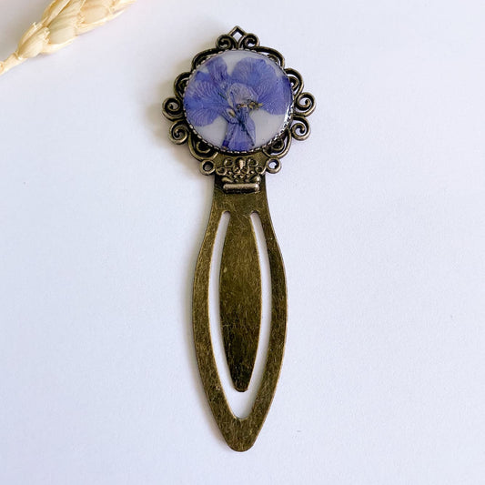 Semn de carte cu floare mov