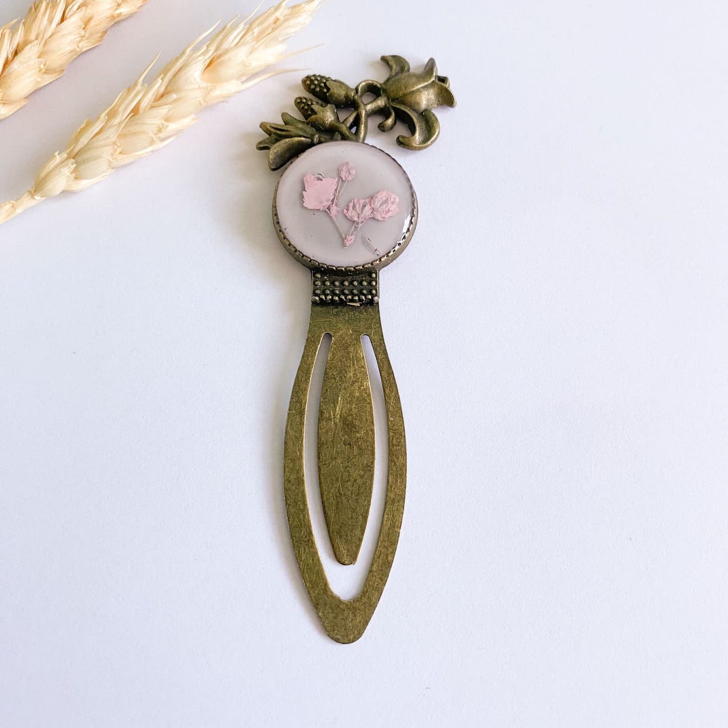 Semn de carte cu flori roz