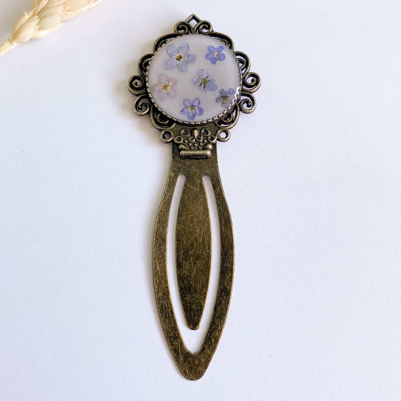 Semn de carte cu flori de Nu-mă-uita 2